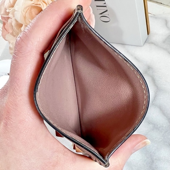 Valentino Garavani Blush Pink Rockstud Card Holder - Picture 6 of 10